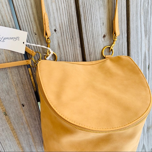 NWT Universal Thread Camel Suede Bucket Bag - Picture 7 of 8